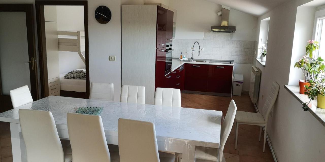 Apartma Ceh Gabrovica pri Črnem Kalu Exterior foto