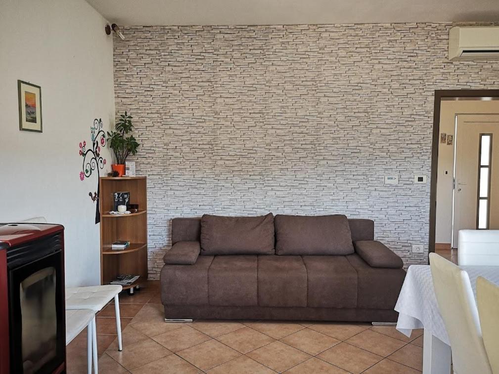 Apartma Ceh Gabrovica pri Črnem Kalu Exterior foto